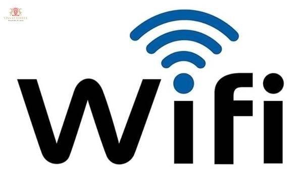 Wifi và điều hòa free mang lại tiện nghi và thoải mái cho khách hàng, giúp họ có thể truy cập internet và điều chỉnh nhiệt độ phòng một cách dễ dàng và miễn phí.