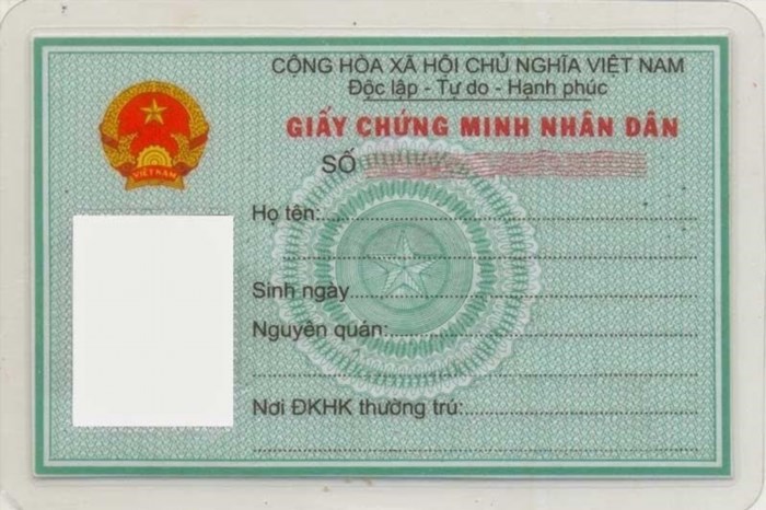 Chứng minh nhân dân (CMND) là một tài liệu chứng minh thư toàn dân, được cấp cho công dân Việt Nam để xác định danh tính cá nhân. CMND là một hồ sơ quan trọng và bắt buộc mà mọi công dân Việt Nam phải có, để chứng minh quyền và nghĩa vụ của mình trong xã hội.