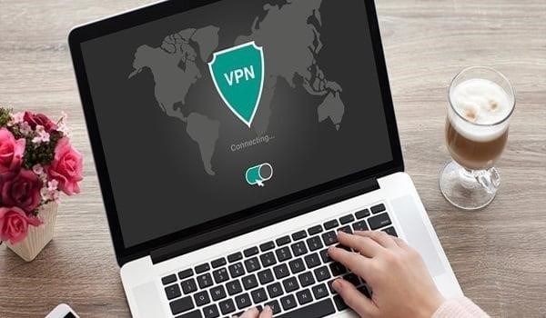 Sử dụng mạng riêng ảo (VPN) là phương pháp hiệu quả để che giấu địa chỉ IP và đảm bảo an ninh tốt nhất.