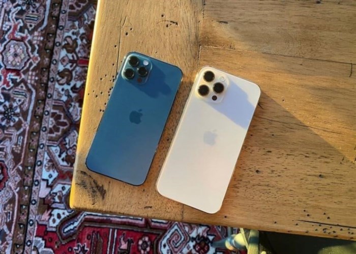 So sánh camera của iPhone 12 Pro và iPhone 12 Pro Max.